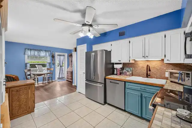 Listing Photo 7