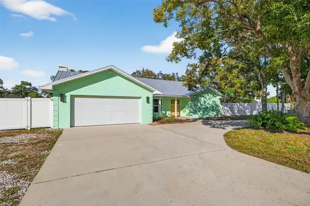 Listing Photo 7