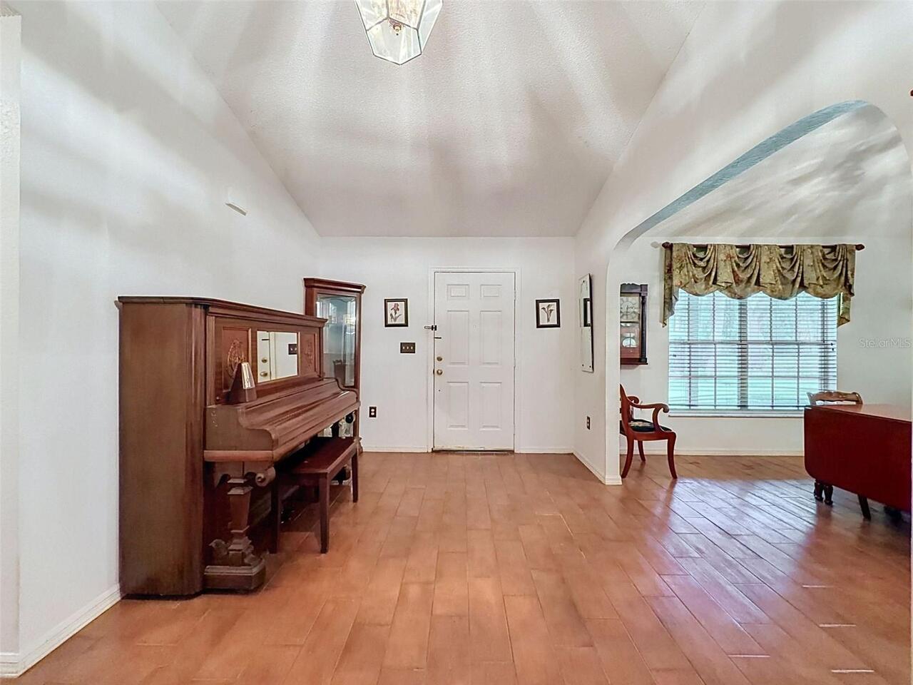 Listing Photo 15