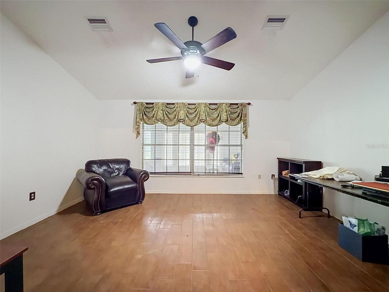 Listing Photo 20