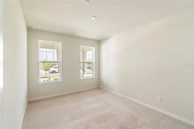 Listing Photo 9