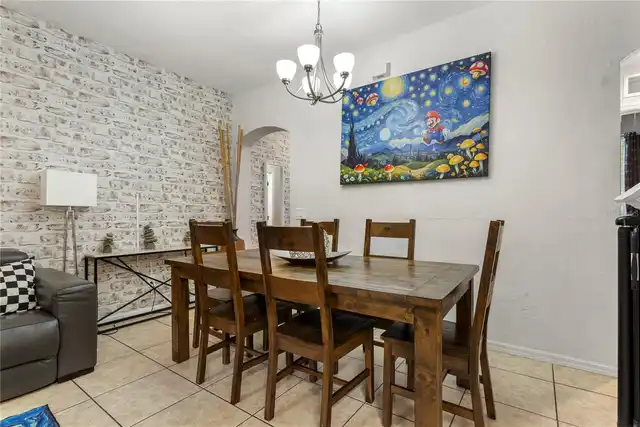 Listing Photo 6