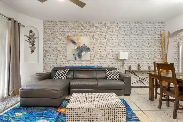 Listing Photo 7