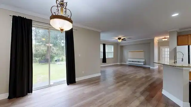 Listing Photo 31