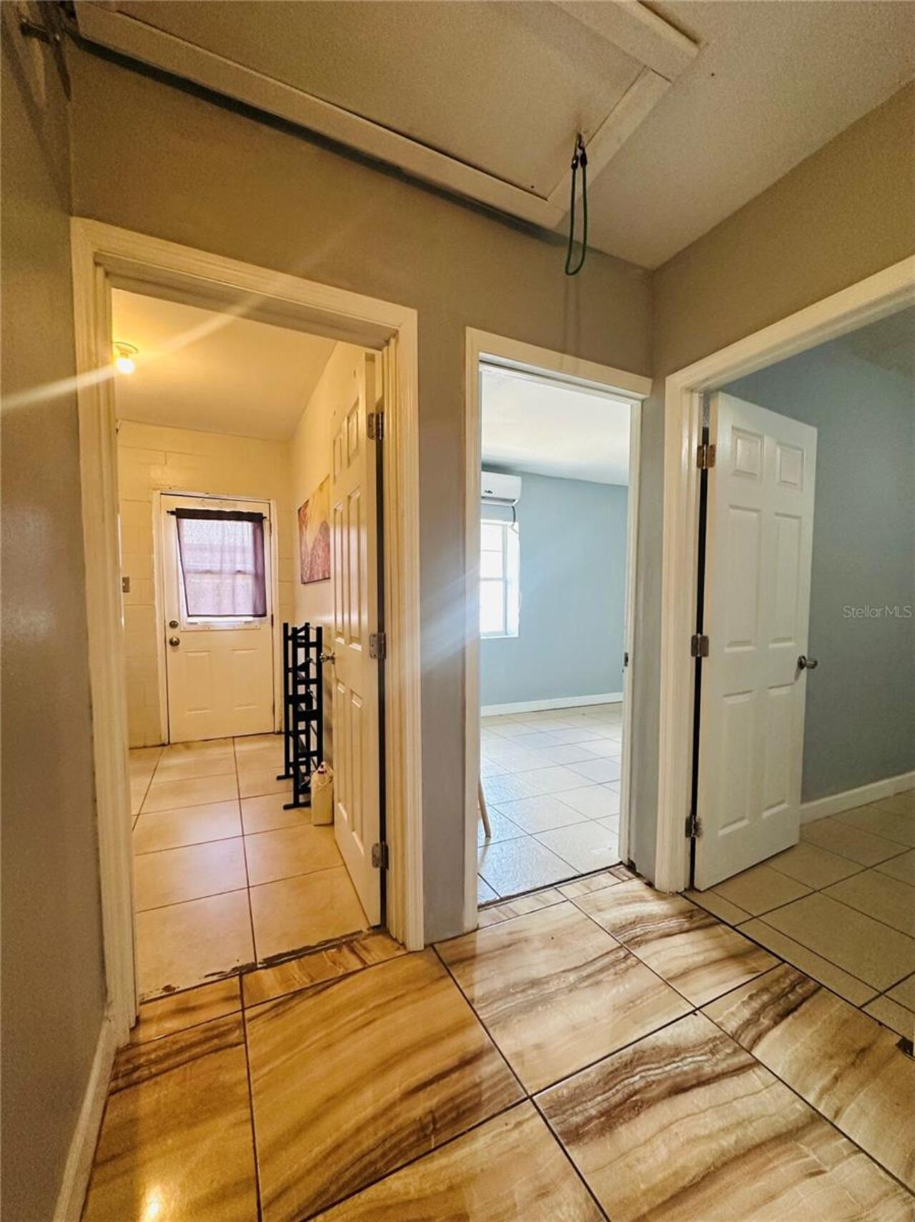 Listing Photo 10