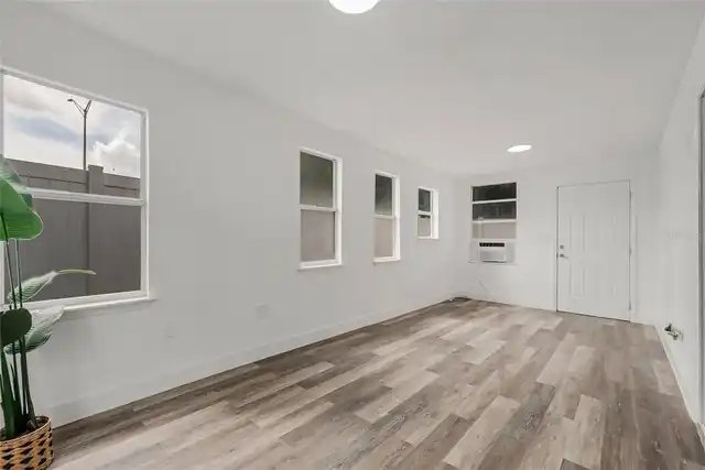 Listing Photo 27
