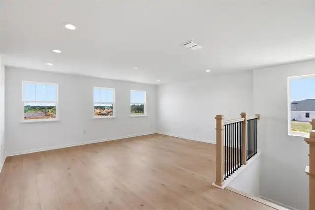 Listing Photo 18