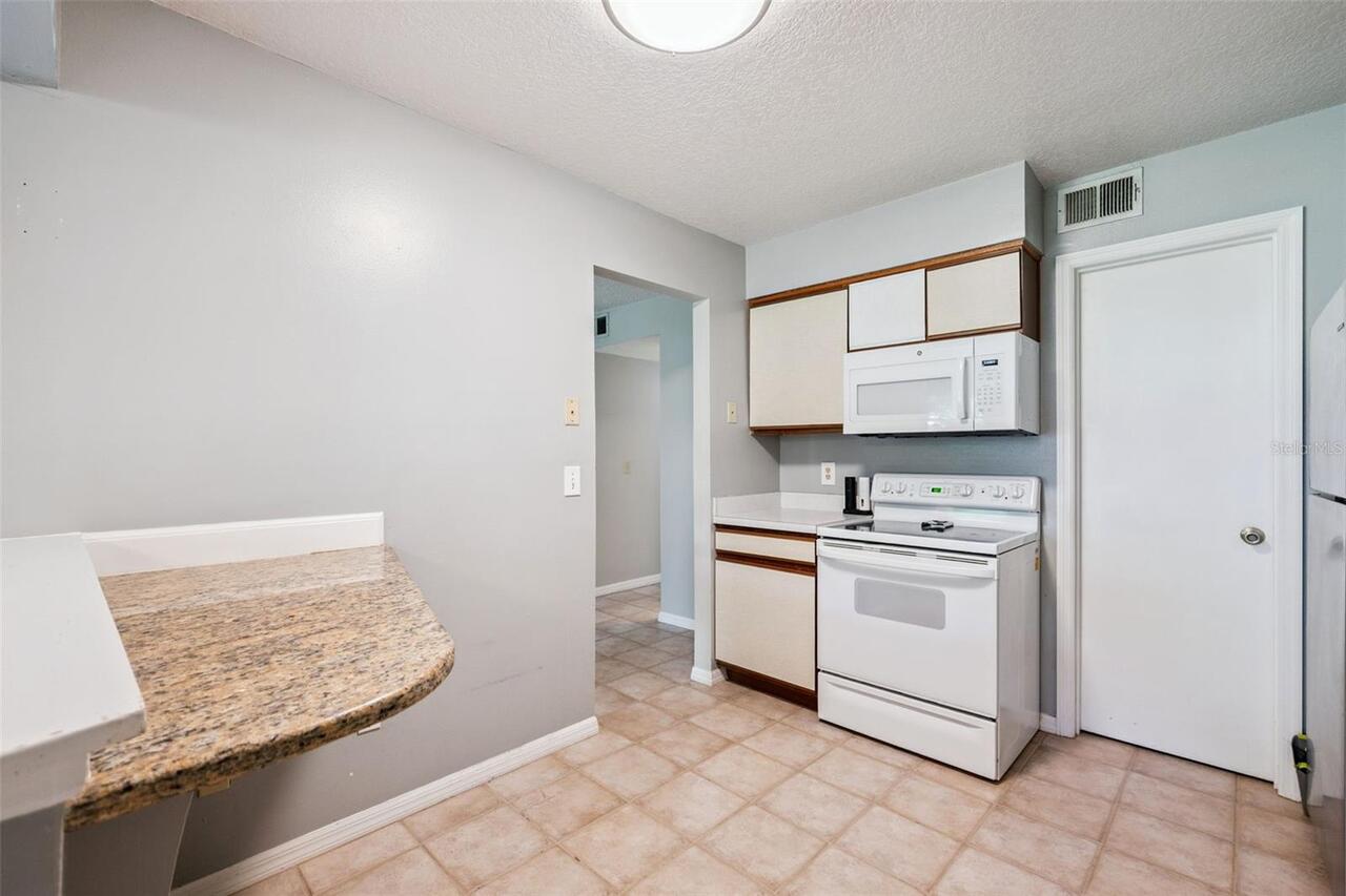 Listing Photo 7