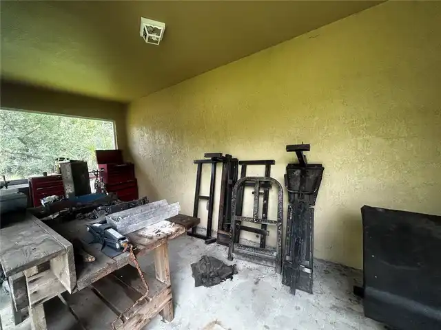 Listing Photo 12