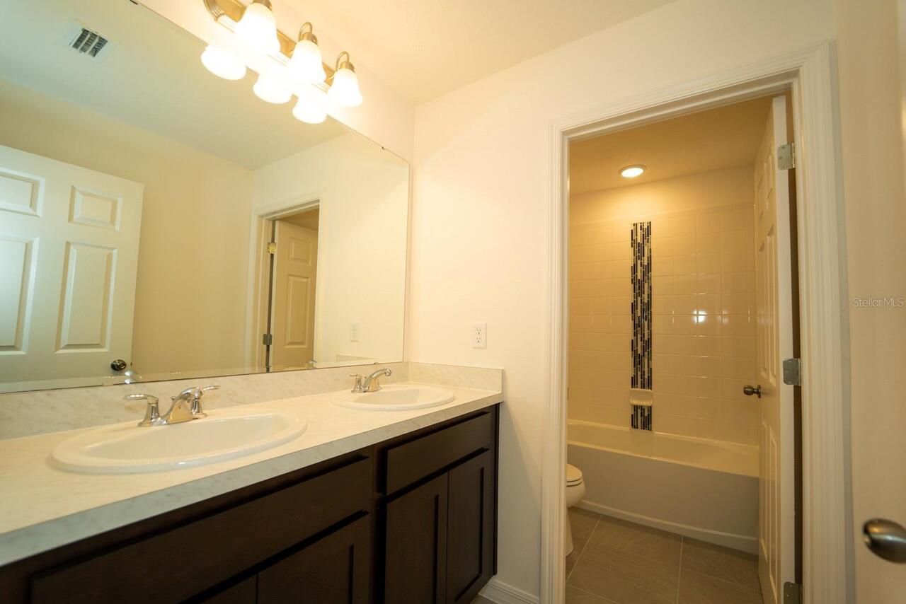 Listing Photo 14