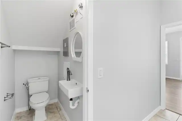 Listing Photo 8