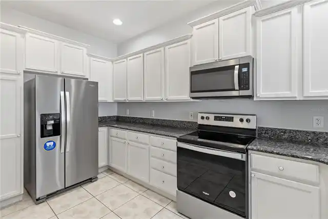 Listing Photo 9