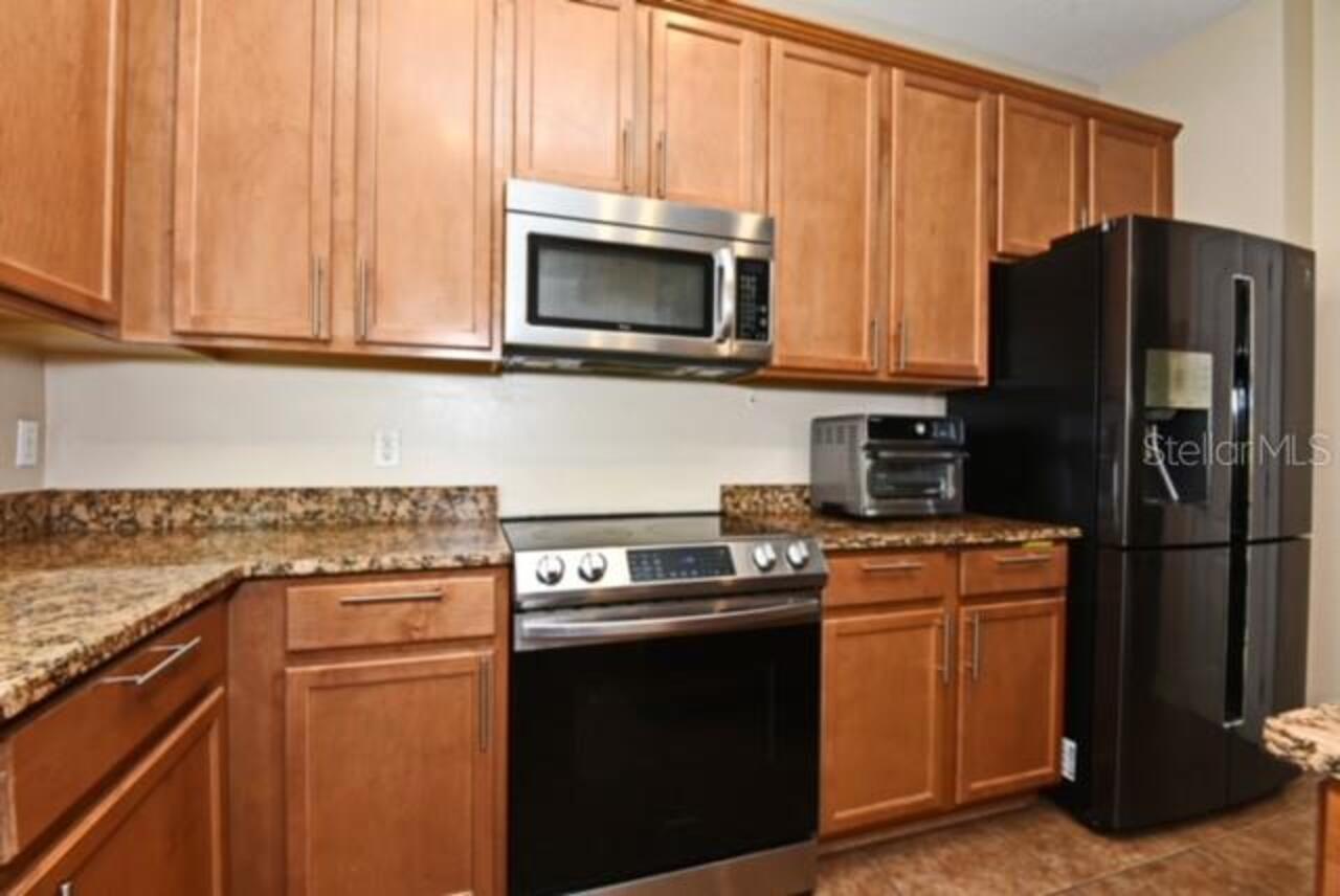 Listing Photo 10