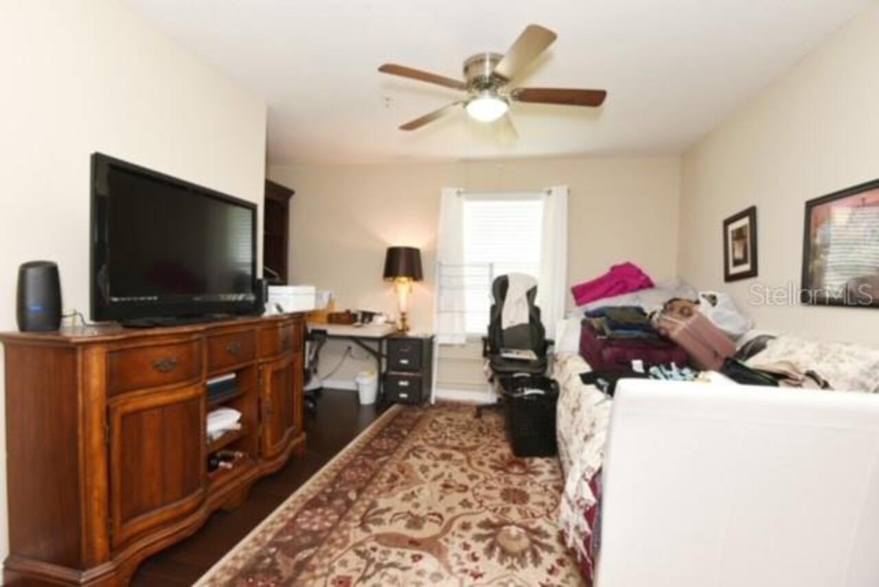 Listing Photo 17