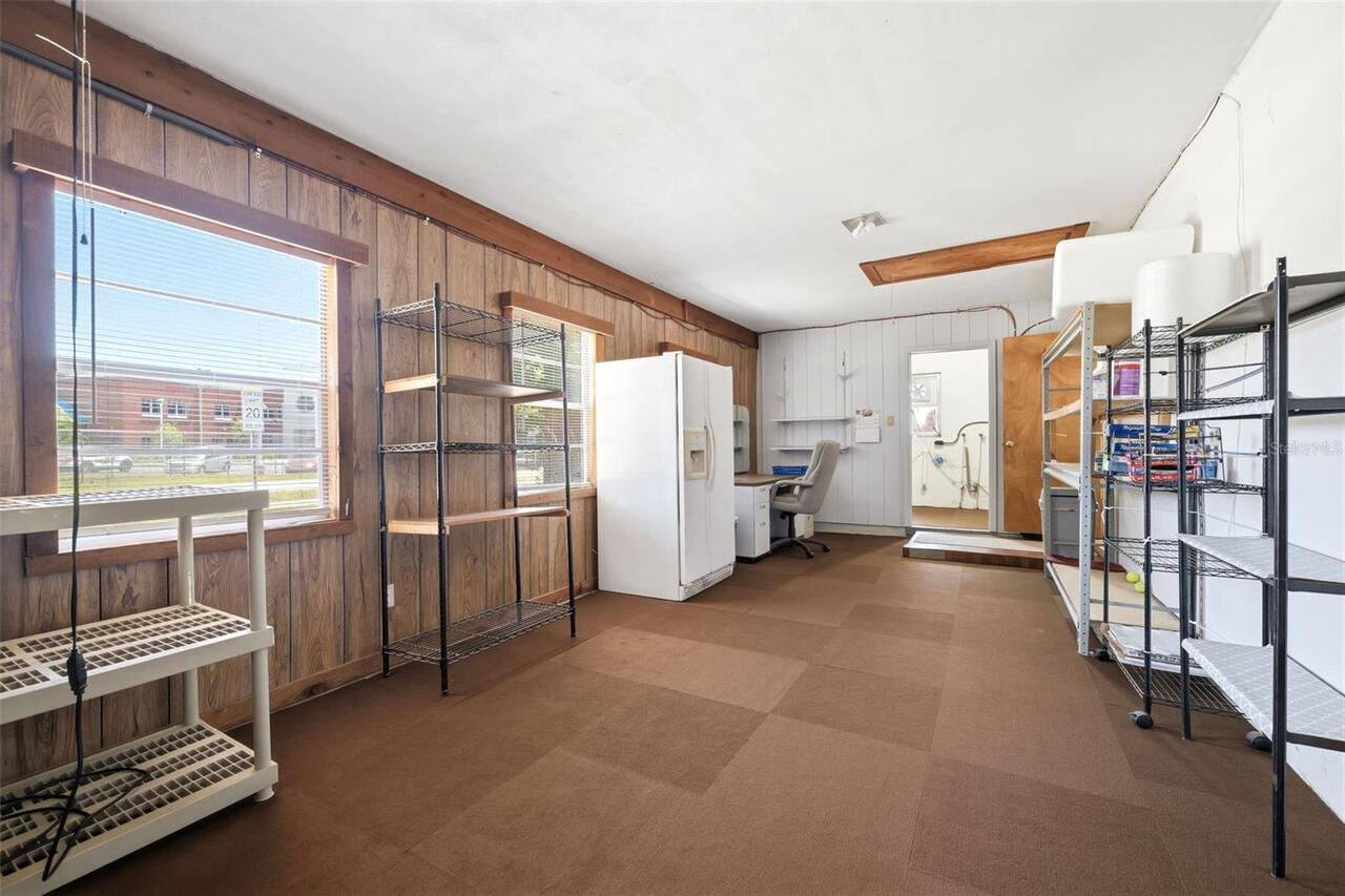 Listing Photo 9