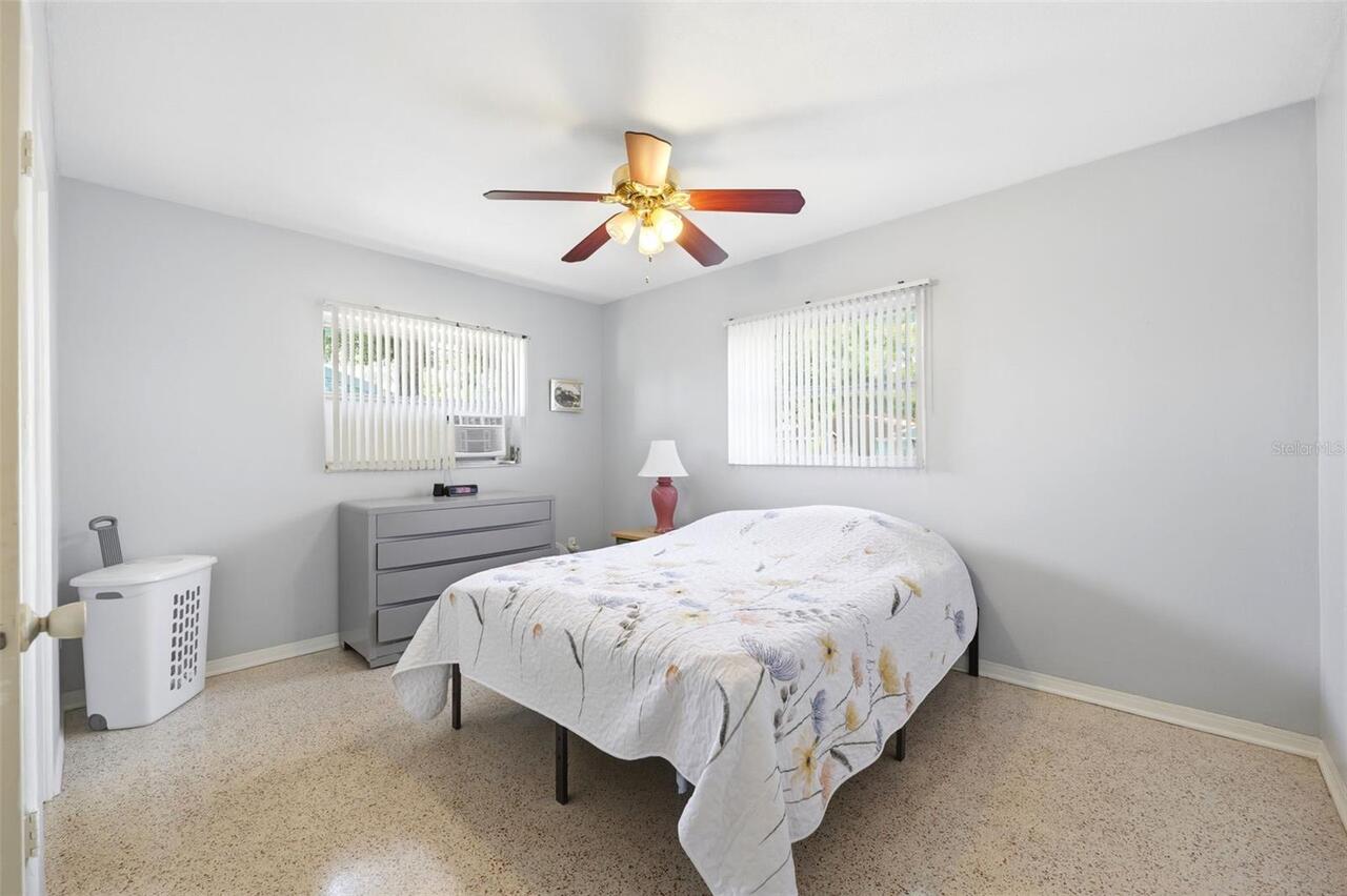 Listing Photo 10