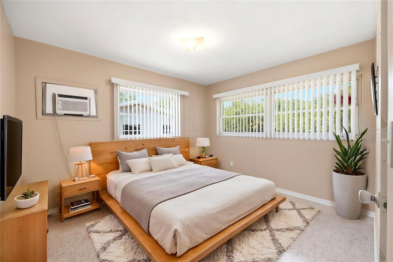 Listing Photo 14