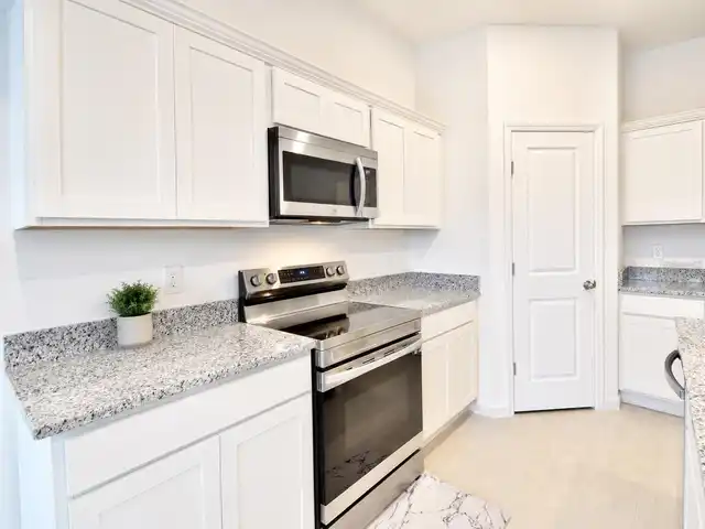 Listing Photo 7