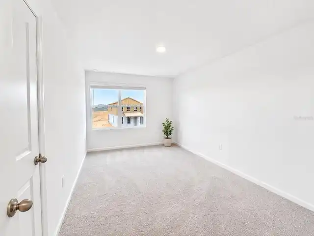 Listing Photo 28