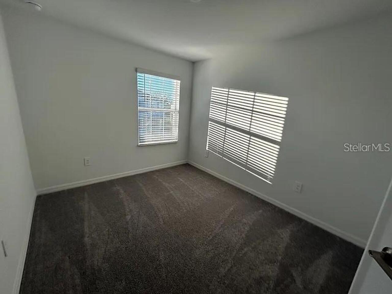 Listing Photo 12