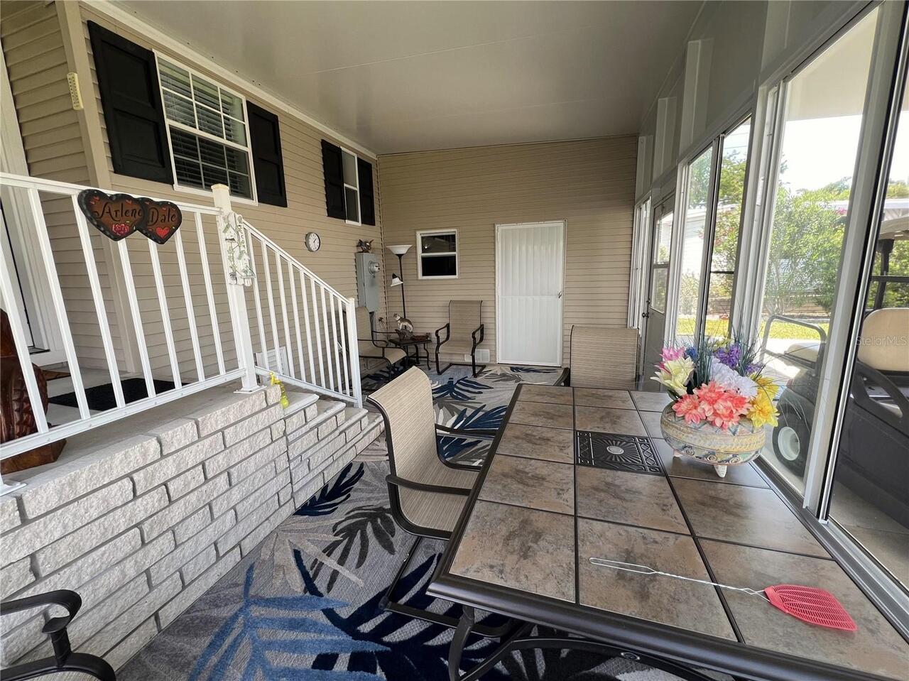 Listing Photo 12