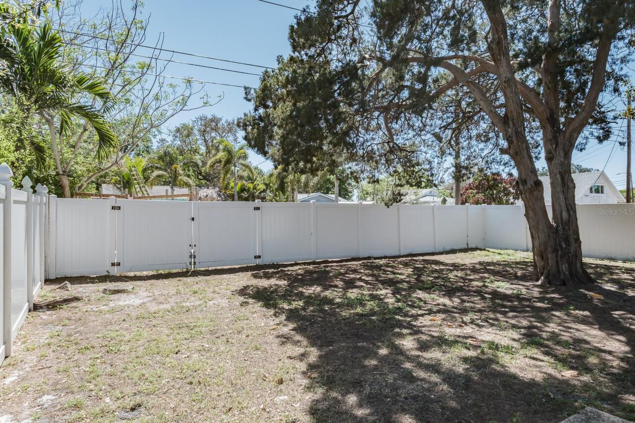 Listing Photo 33