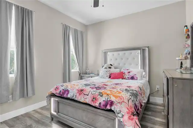 Listing Photo 15