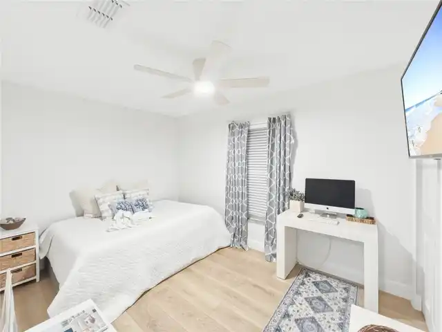 Listing Photo 16