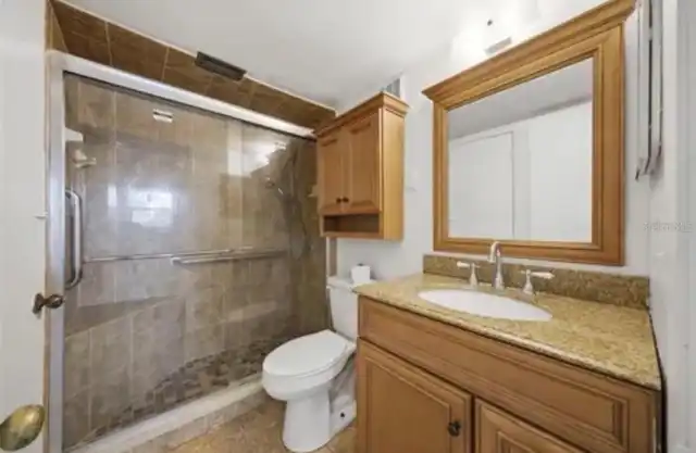 Listing Photo 15