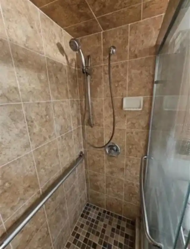 Listing Photo 17