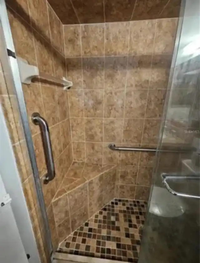 Listing Photo 19