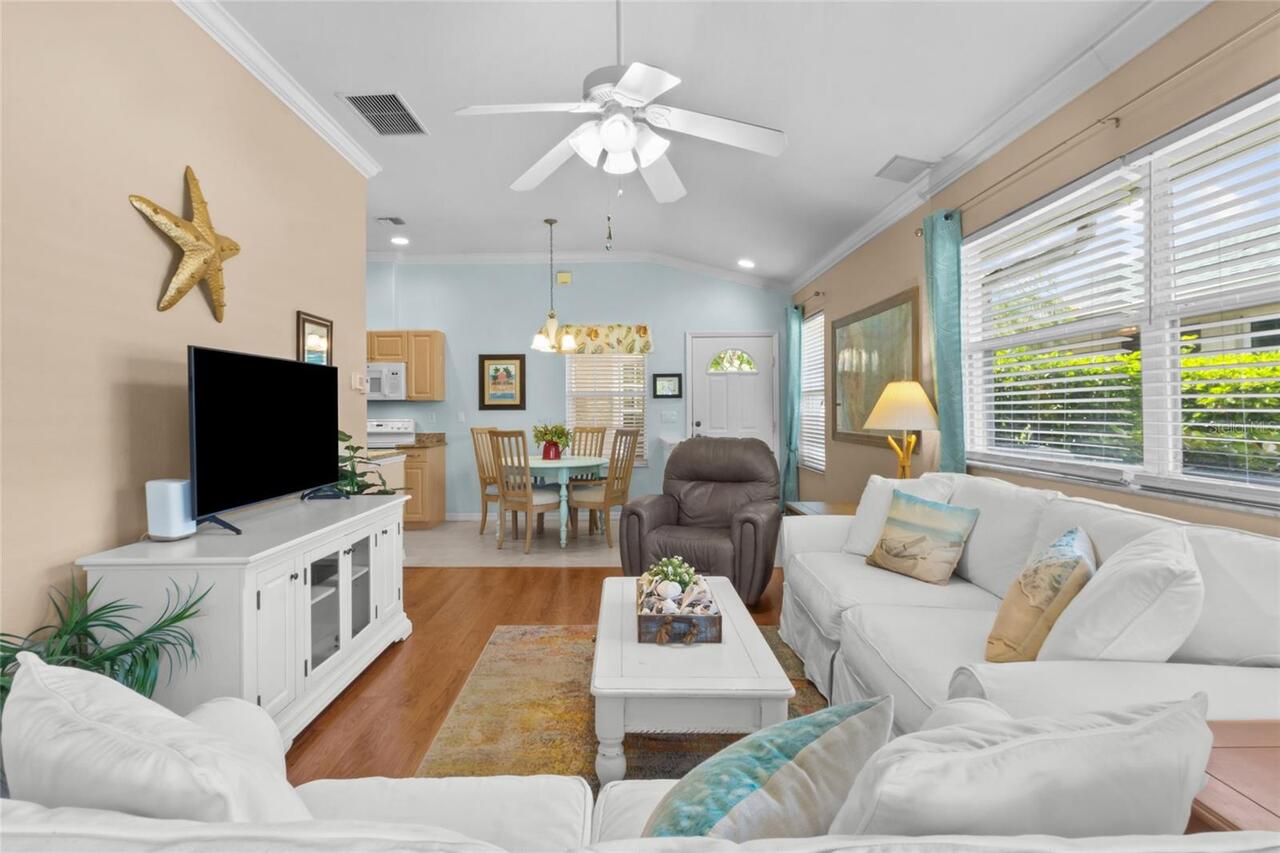 Listing Photo 9