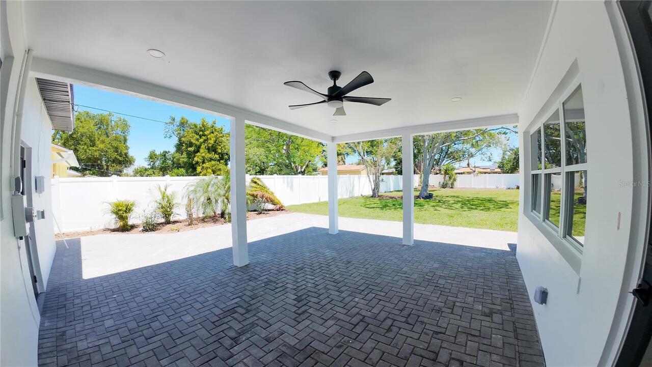 Listing Photo 8