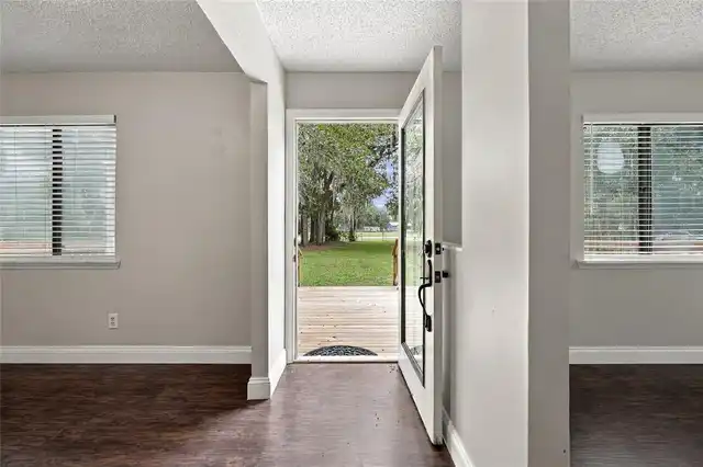 Listing Photo 18