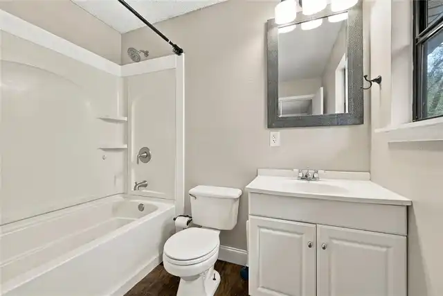 Listing Photo 44
