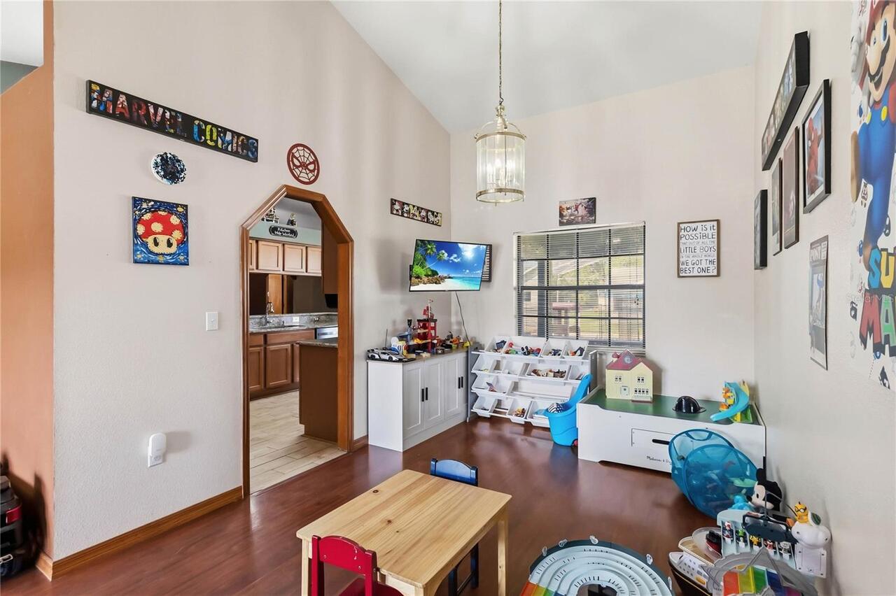 Listing Photo 10