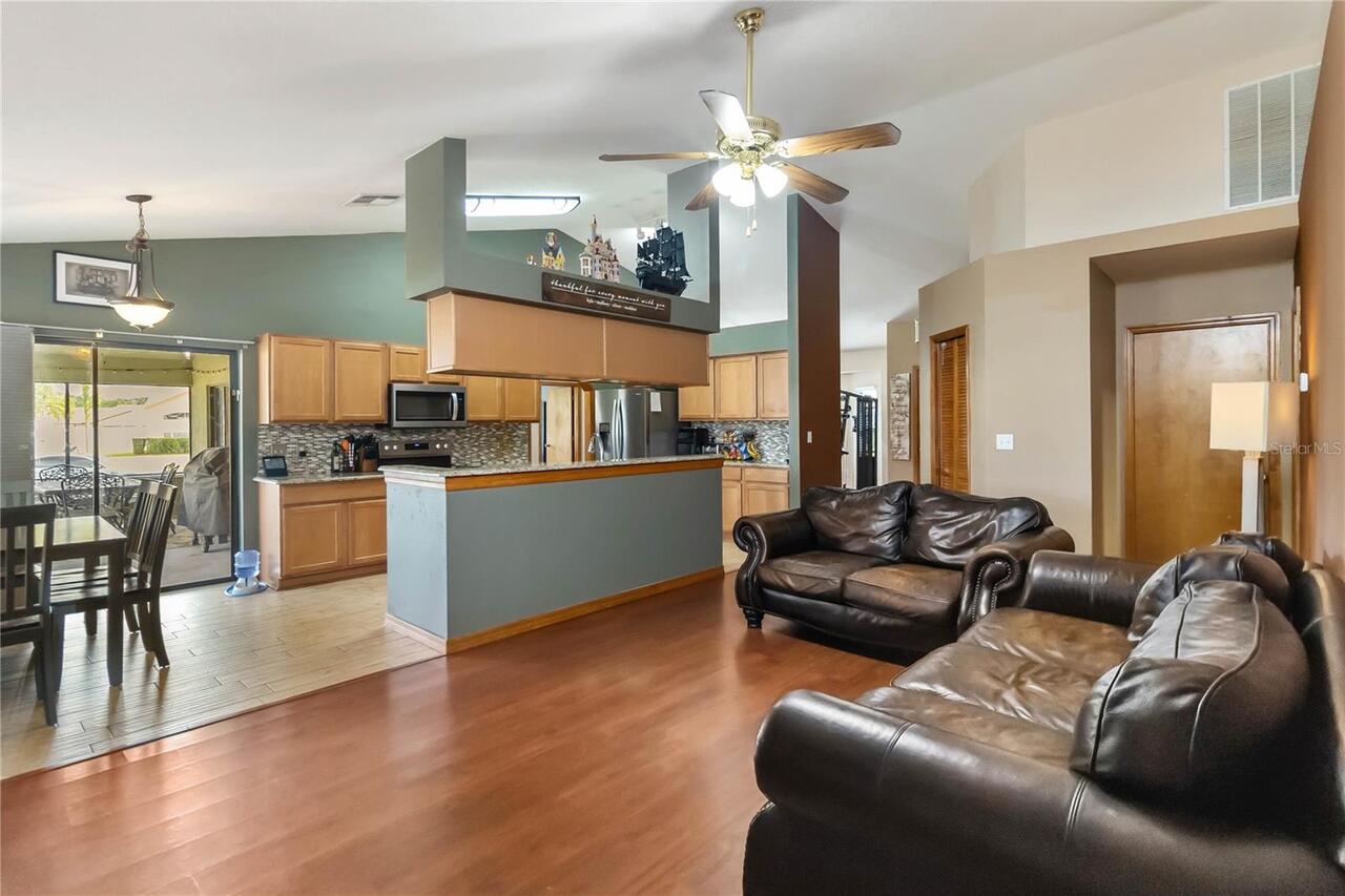 Listing Photo 17