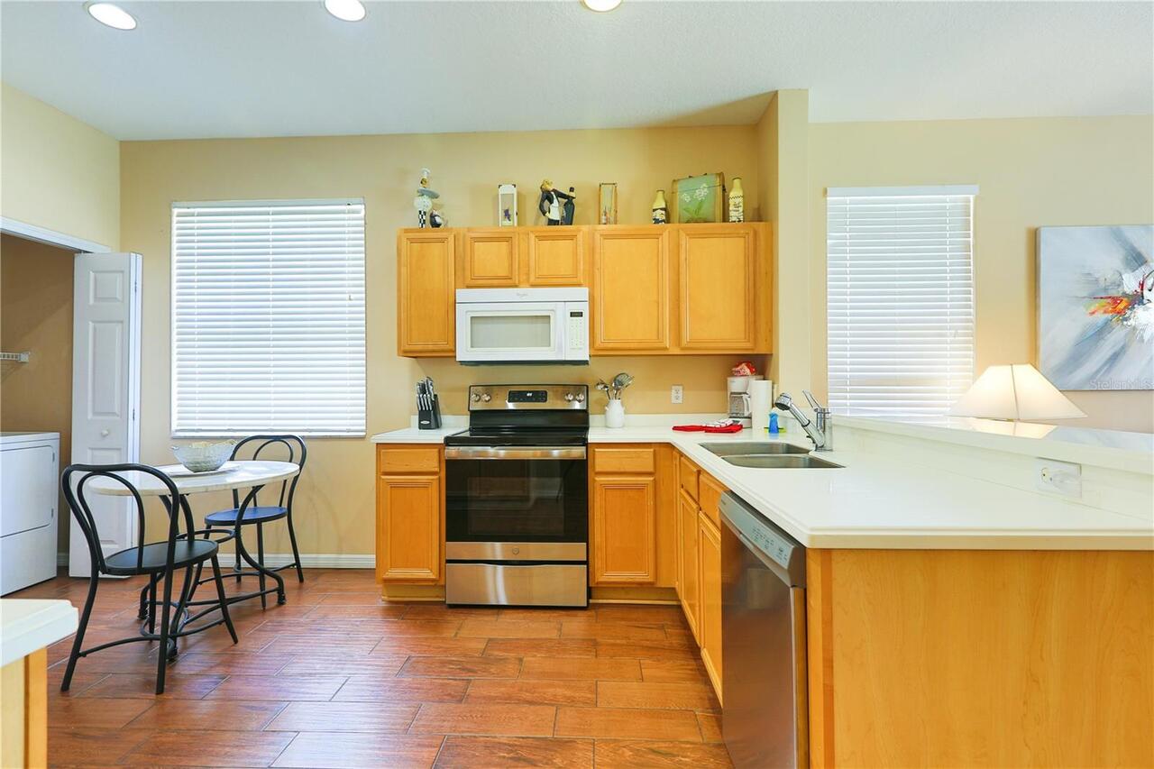 Listing Photo 12