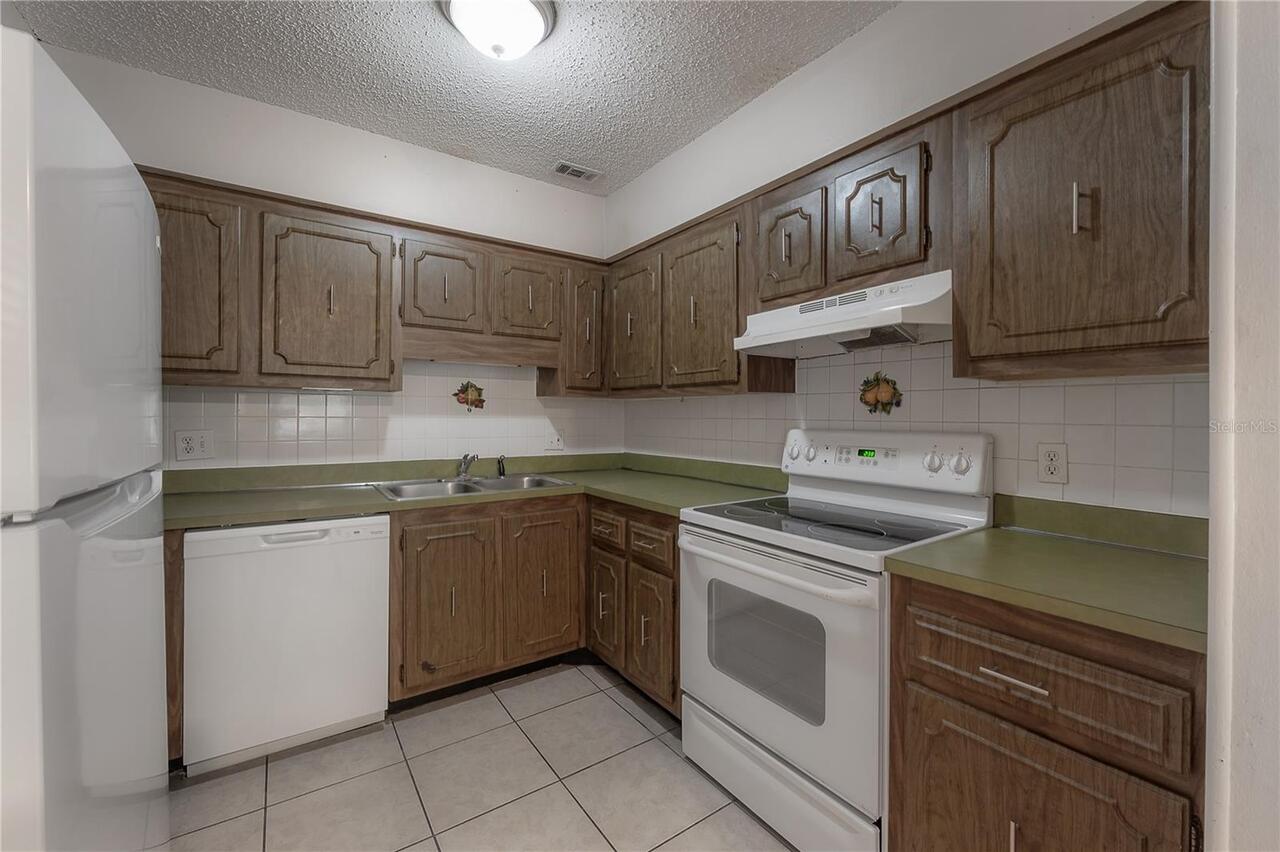 Listing Photo 7