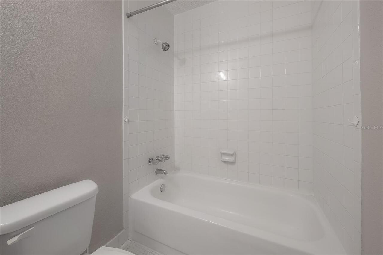 Listing Photo 14