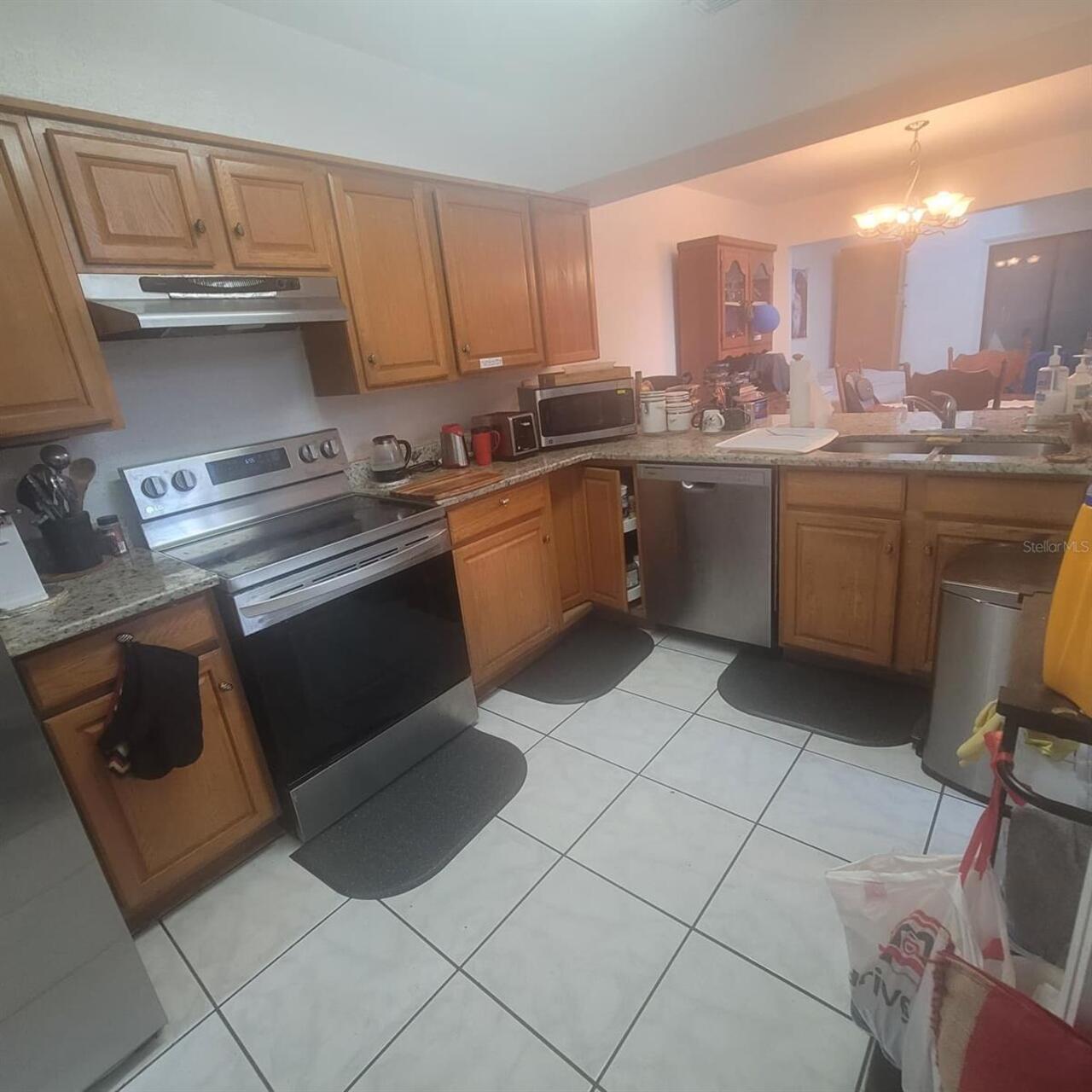 Listing Photo 10