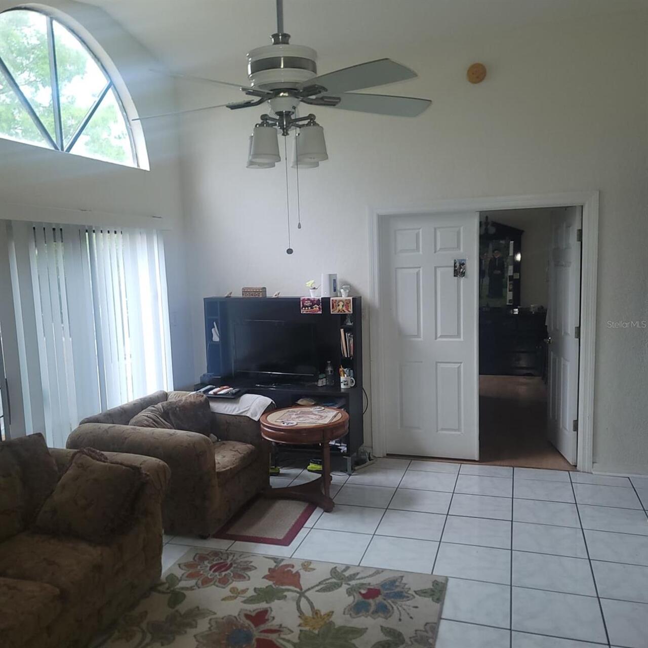 Listing Photo 12
