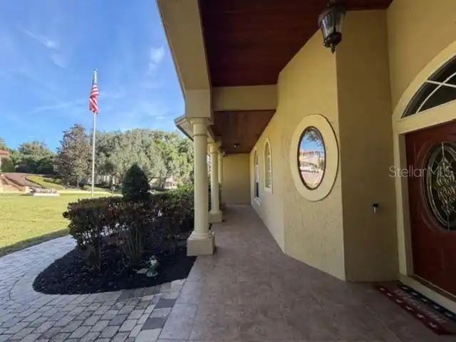 Listing Photo 9