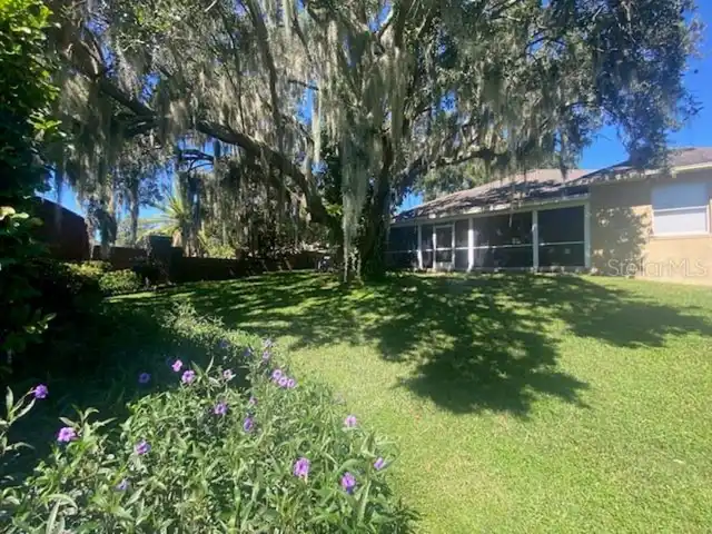 Listing Photo 12