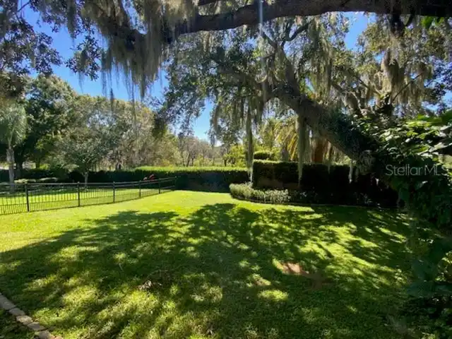 Listing Photo 17