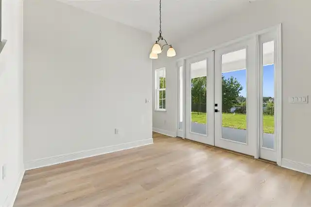 Listing Photo 16