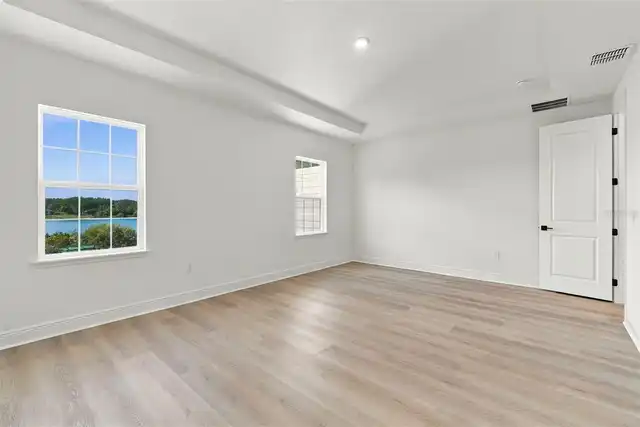Listing Photo 34
