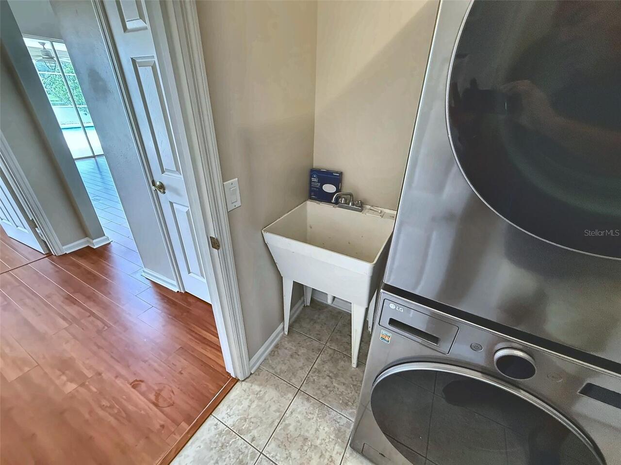 Listing Photo 11