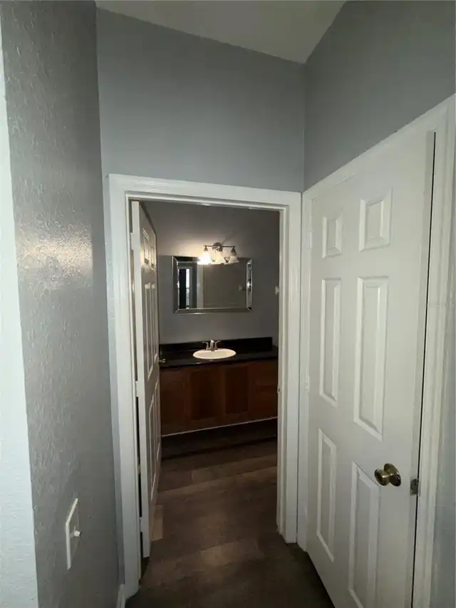 Listing Photo 8
