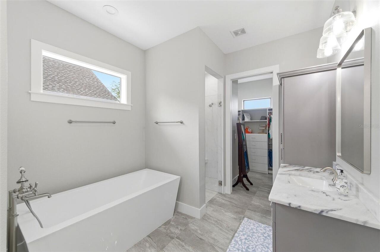 Listing Photo 43